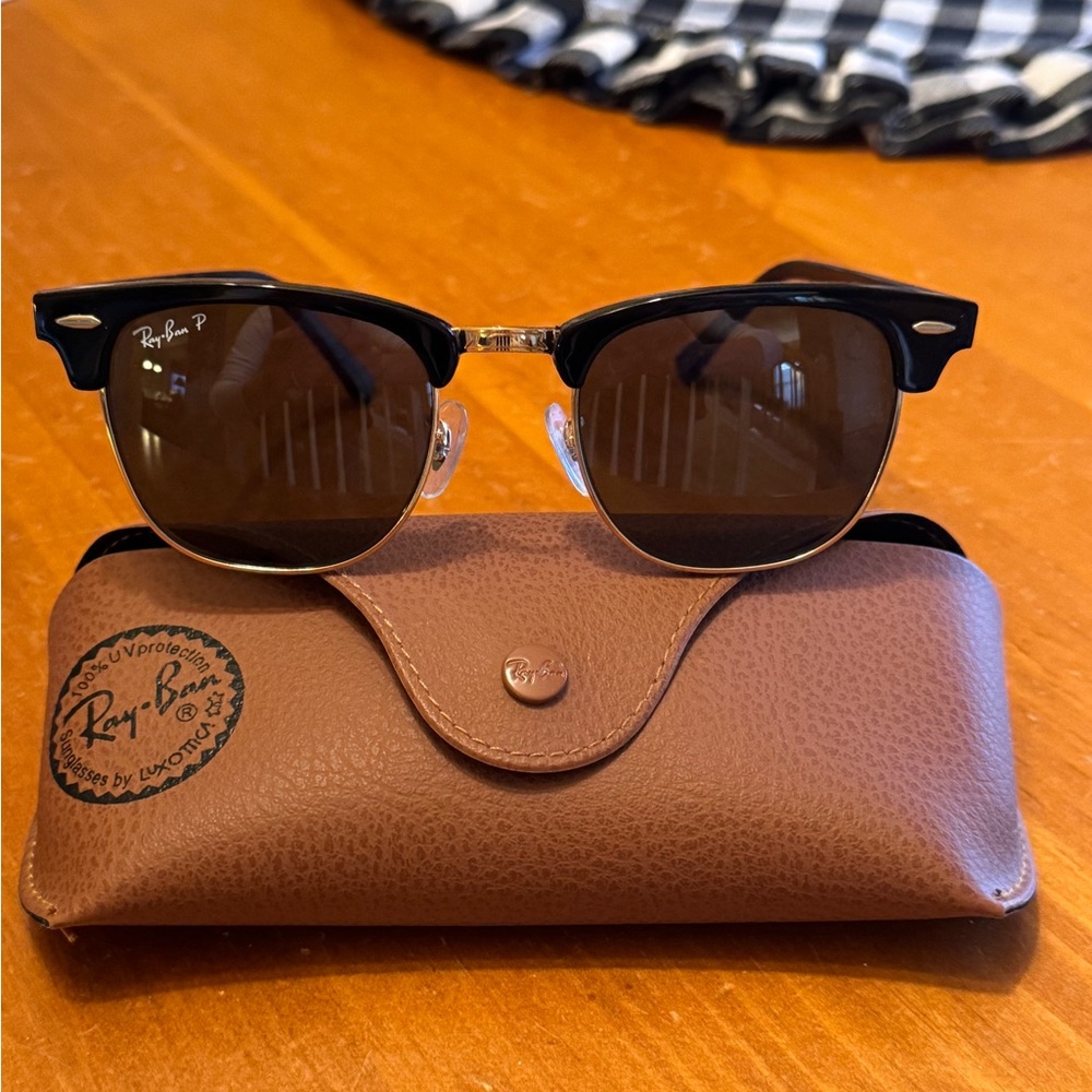 Ray-Ban Classic Black Sunglasses